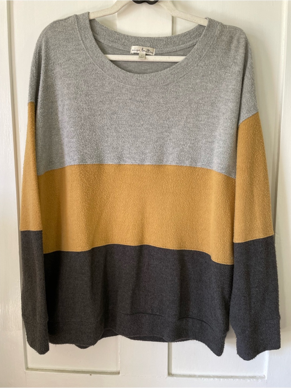 nine britton Gray, Mustard & Charcoal Colorblock Crewneck Sweater